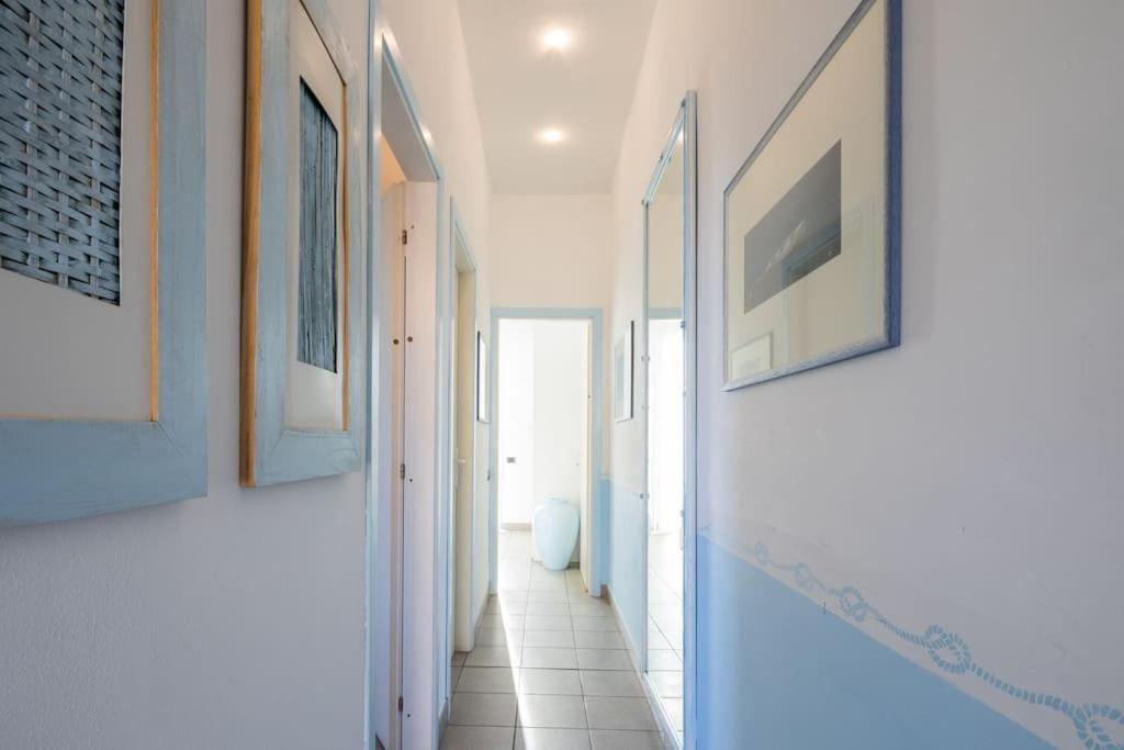 شقة Art Of Living 100 Meters From The Sea. مارينا دي بييتراسانْت المظهر الخارجي الصورة